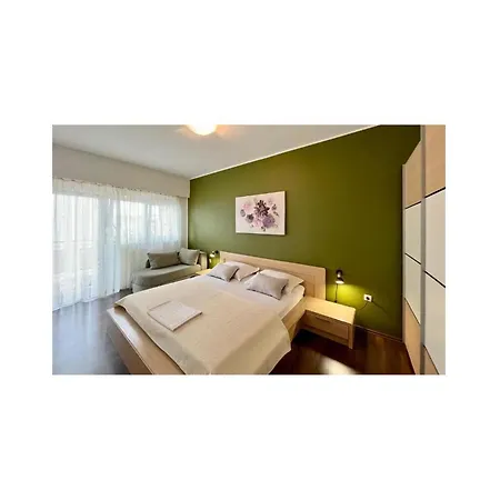 Lovely In With House A Panoramic View Vodice