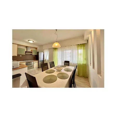 Lovely In With House A Panoramic View Apartman *